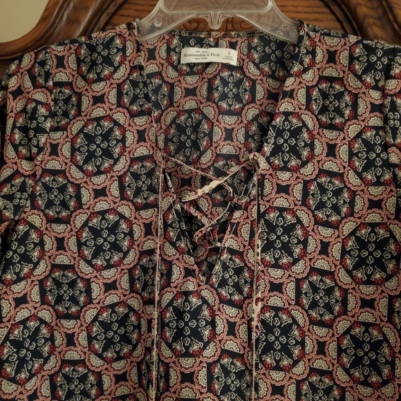 Abercrombie & Fitch Women's Boho Blouse - Picture 4 of 5